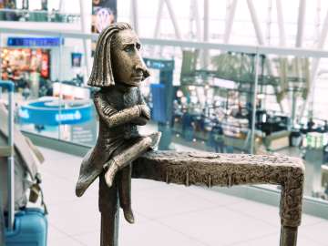 Budapest mini statues 13