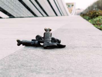 Budapest mini statues 2